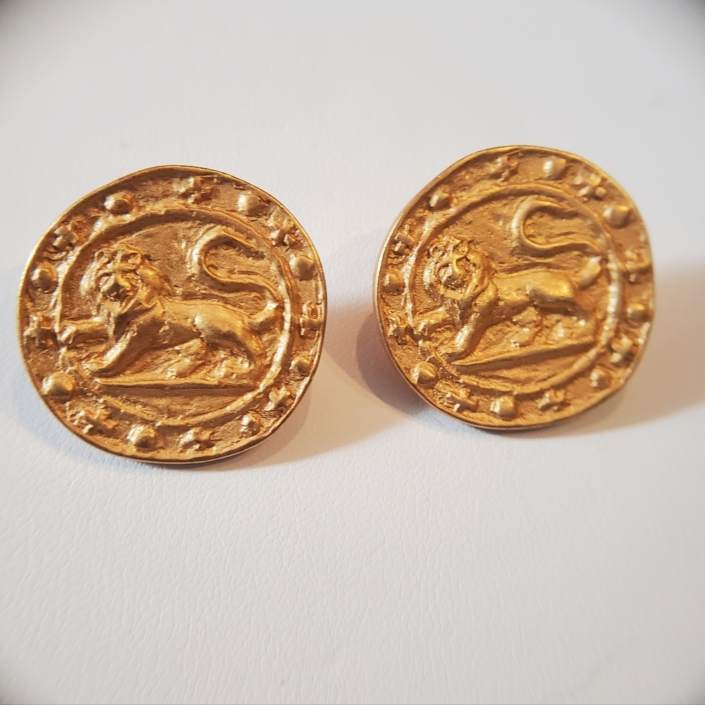 Lion Medallion Earrings Rare Anne Klein Vintage